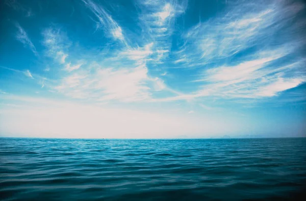하늘과 바다의 — 스톡 사진