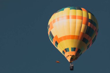 Sıcak hava balonları - özgürlük ve macera konsepti
