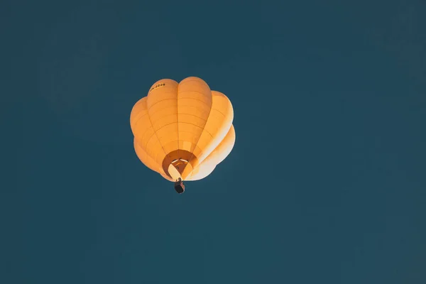 Varmluftsballonger Frihet Och Äventyrskoncept — Stockfoto