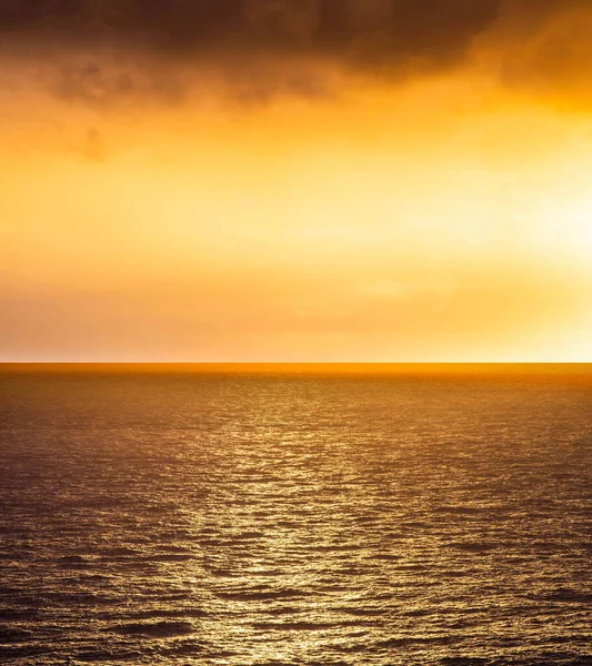 Increíble Puesta Sol Sobre Mar —  Fotos de Stock