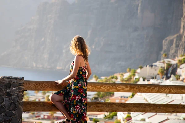 Beautiful Woman Looking Los Gigantes Tenerife Canary Islands — Stock Photo, Image