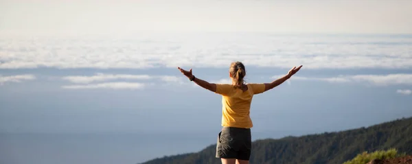 Woman Tourist Teide National Park Tenerife Canary Islands — Foto de Stock