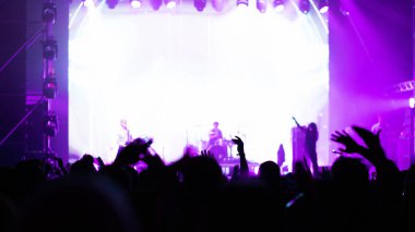 Konserdeki kalabalık - Yaz müzik festivali