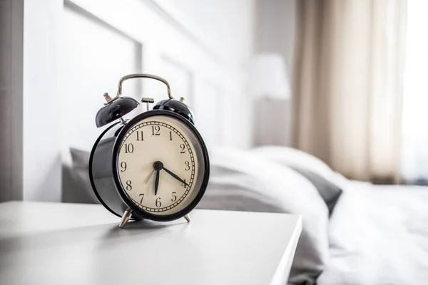 Vintage Alarm Clock Bright Bedroom — Stockfoto