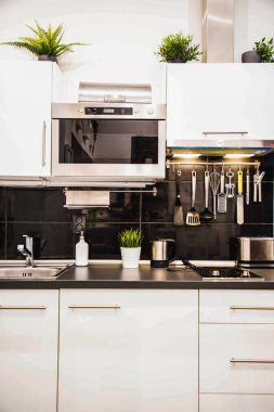 siyah beyaz mutfak modern iç
