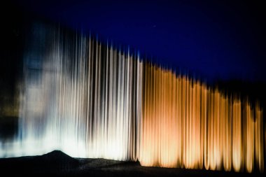 Hareket arkaplanının soyut arkaplanı geceleri bulanık