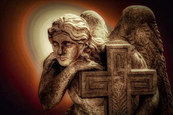Engel Heilig Wezen Verdrietig Bij Het Graf Een Mystieke Achtergrond — Stockfoto