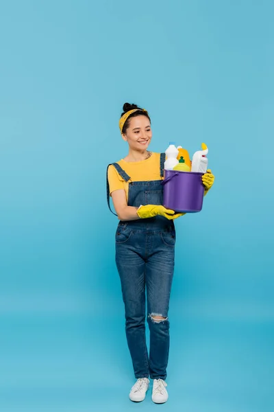 Full Length View Housewife Denim Overalls Yellow Rubber Gloves Holding — Stock Photo, Image