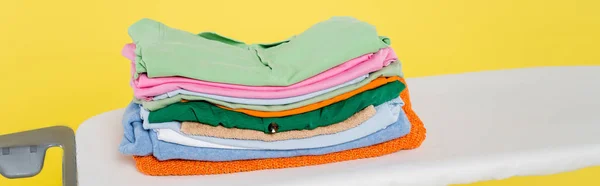 Close View Clean Laundry Ironing Board Banner — Stock Photo, Image