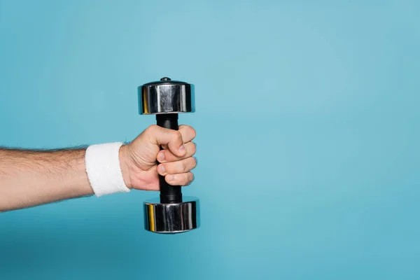 Cropped View Sportsman Holding Heavy Dumbbell Blue — Stock Photo, Image