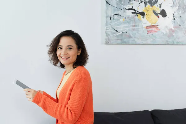 Happy Young Woman Using Digital Tablet Home — Stock Photo, Image