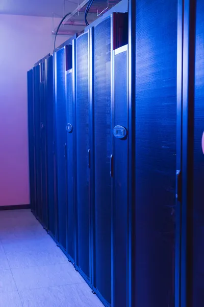 Datacenter Met Neon Licht Gesloten Servers Cyber Security Concept — Stockfoto