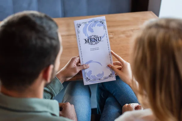 Back View Blurred Couple Holding Menu Restaurant — Foto Stock