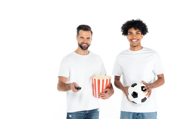 Homem Feliz Com Pipoca Controle Remoto Assistindo Jogo Esporte Perto — Fotografia de Stock