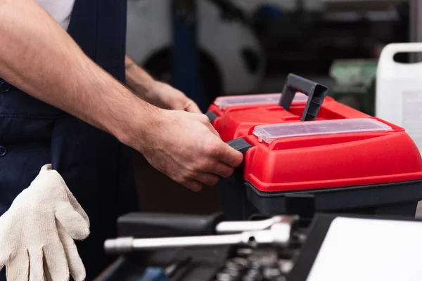 Gesneden Weergave Van Mechanisch Ontgrendelbare Gereedschapskist Garage — Stockfoto