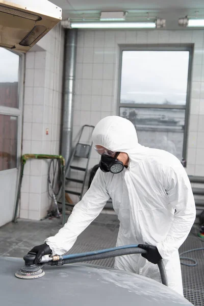 Foreman Protective Suit Polishing Auto Garage — Stock Fotó