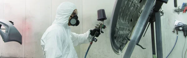 Side View Workman Protective Suit Goggles Coloring Car Part Airbrush — Fotografia de Stock