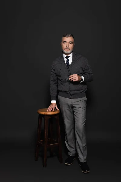 Full Length View Senior Businessman Stylish Clothes Standing High Stool — Foto Stock