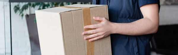 Cropped View Delivery Man Holding Carton Box Hallway Banner — Fotografia de Stock