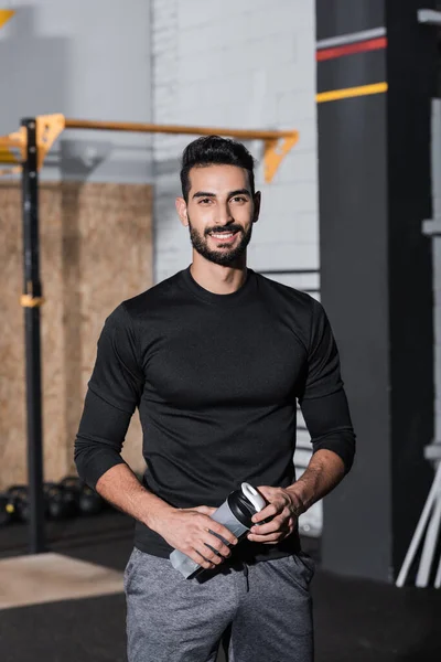 Smiling Arabian Sportsman Holding Sports Bottle Gym — Stock Photo, Image