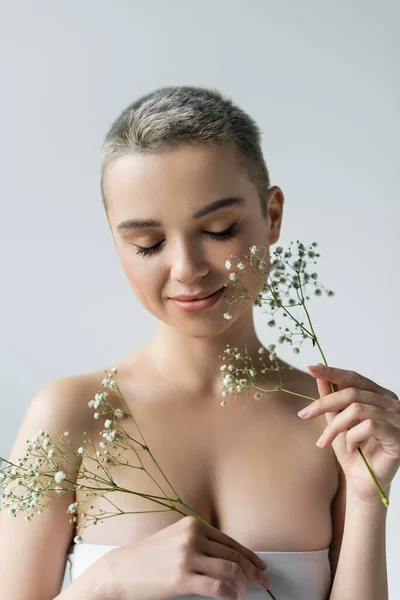 Pretty Woman Naked Shoulders Closed Eyes Smiling Branches Gypsophila Isolated — Stock Photo, Image