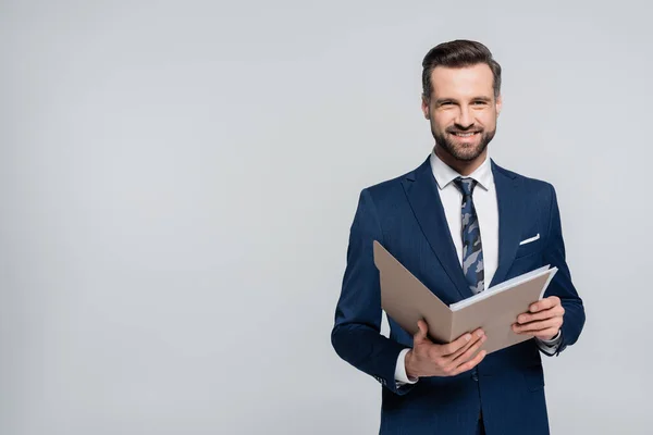 Economista Felice Con Cartella Sorridente Alla Macchina Fotografica Isolata Grigio — Foto Stock