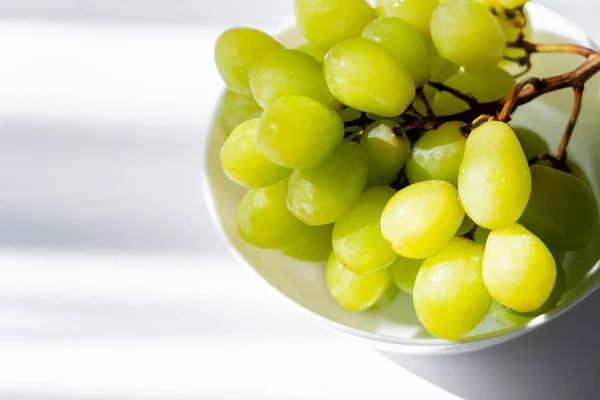 Sunshine Green Grapes Bowl White — Fotografia de Stock