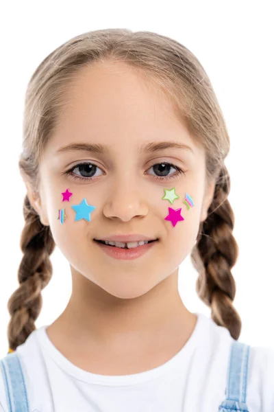 Retrato Menina Feliz Com Tranças Estrelas Multicoloridas Rosto Isolado Branco — Fotografia de Stock