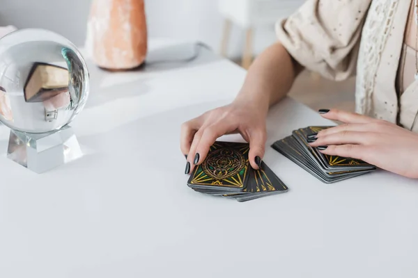 Kyiv Ukraine February 2022 Cropped View Fortune Teller Holding Tarot — Fotografia de Stock