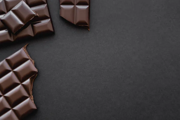 Bovenaanzicht Van Pure Chocolade Zwart Oppervlak Met Kopieerruimte — Stockfoto