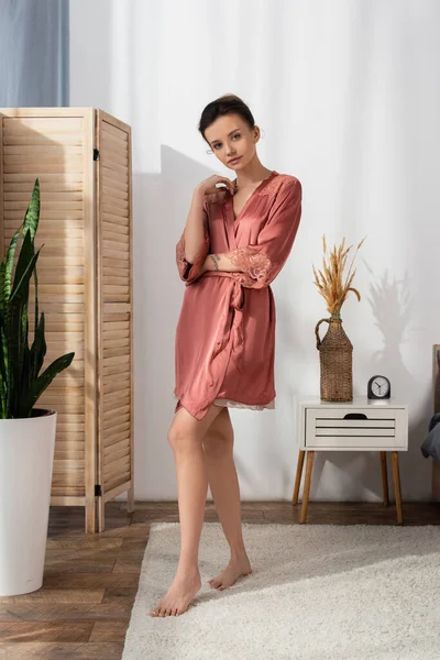 Full Length View Slim Brunette Woman Robe Standing Barefoot Bedroom — Stock fotografie