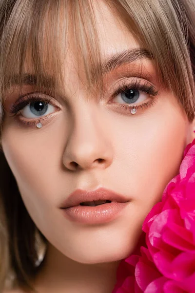 Close Pretty Young Woman Bangs Shiny Rhinestones Blue Eyes Pink — 스톡 사진