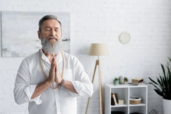 Bearded Spiritual Mentor White Shirt Meditating Praying Hands Home — Stock Photo, Image