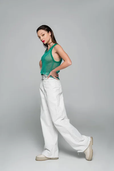 Full Length Young Woman Stylish Outfit Posing Hand Hip Grey —  Fotos de Stock