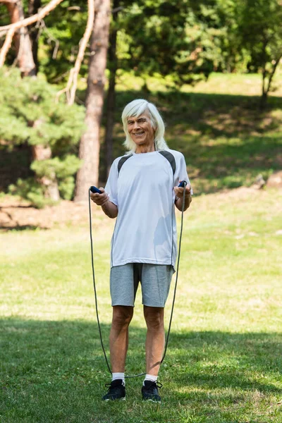 Full Length Happy Senior Man Grey Hair Holding Skipping Rope — 图库照片