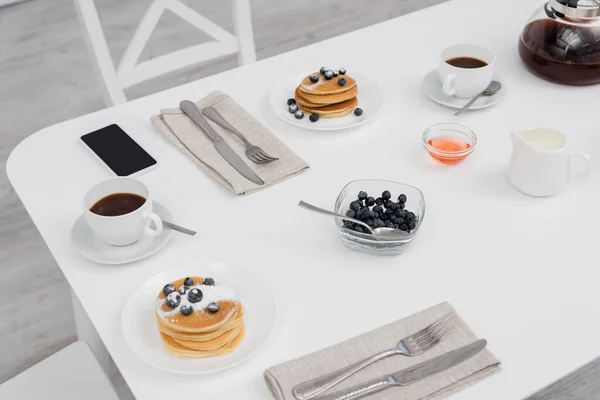 High Angle View Smartphone Coffee Pancakes Kitchen — Stock Photo, Image