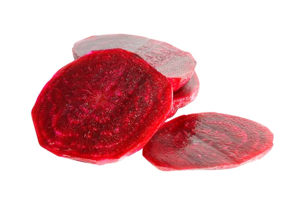 Rödbeta kokt skivad på vit bakgrund — Stockfoto