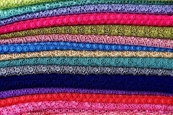 Тайские тканые ткани вручную в местной промышленности . — стоковое фото