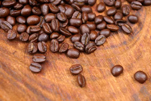 Coffee bean on wood background — Stock Photo, Image