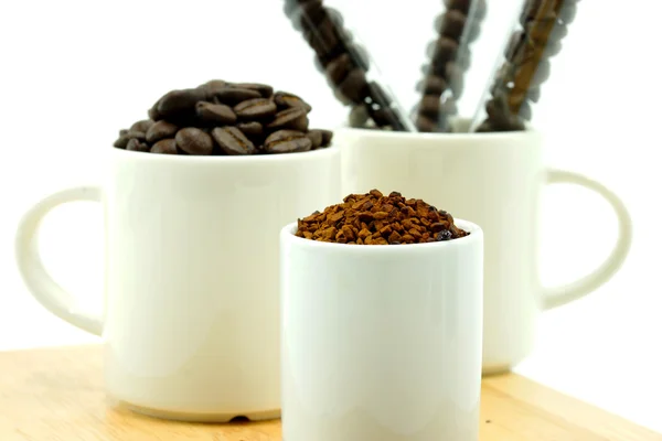 Grains de café torréfiés. Et café instantané . — Photo