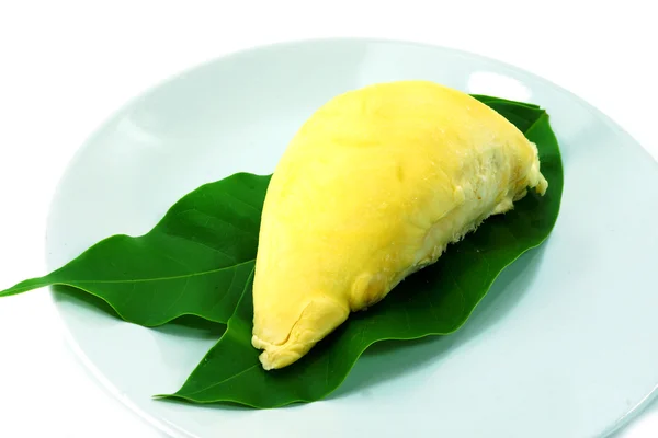 Durian mięso na białym tle płyta na białym tle. — Zdjęcie stockowe