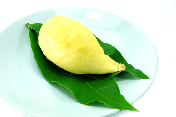 Carne durian su un piatto isolato sfondo bianco . — Foto Stock