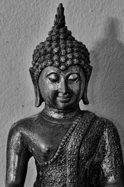 Visage de Bouddha antique . — Photo