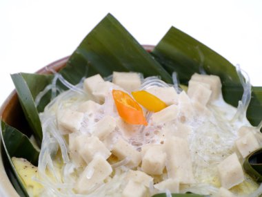 makarna haşlanmış yumurta.