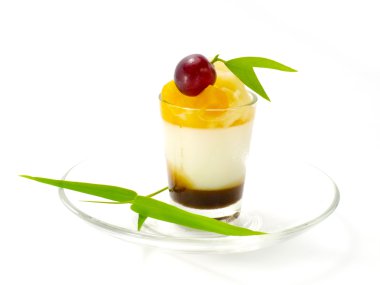 Agar tatlı meyve salatası ile