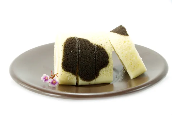 Chocolade en melk swiss roll. — Stockfoto