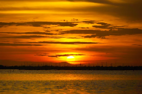 Sunset at the lake. — Stock Photo, Image