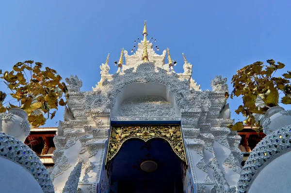 Templos tailandeses en el norte de Tailandia . — Foto de Stock