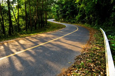 yol virajlı dağ, Güney Tayland gitmek