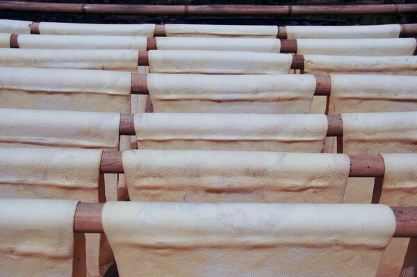 Сухой резиновый лист для использования в промышленности
.